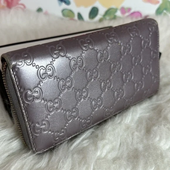 💯Authentic Gucci Zipped Around Long Wallet🍀 - Picture 14 of 16